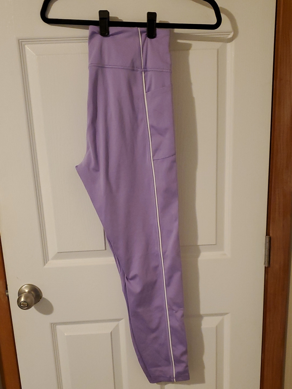 Victoria's Secret Lavender Leggings with White Side Stripe
